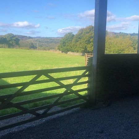 The Milking Parlour At Berthllwyd Vila Quakers Yard Exterior foto